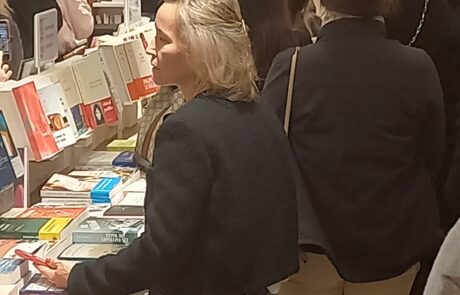 Firma de Libros de Aurélie Dupont.